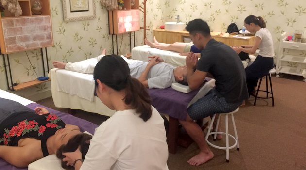 Khoá học Massage gia đình 24
