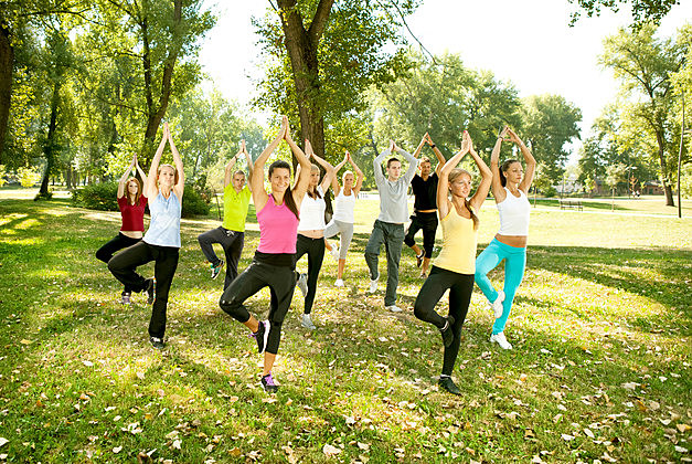 7 bài tập yoga chữa Parkinson